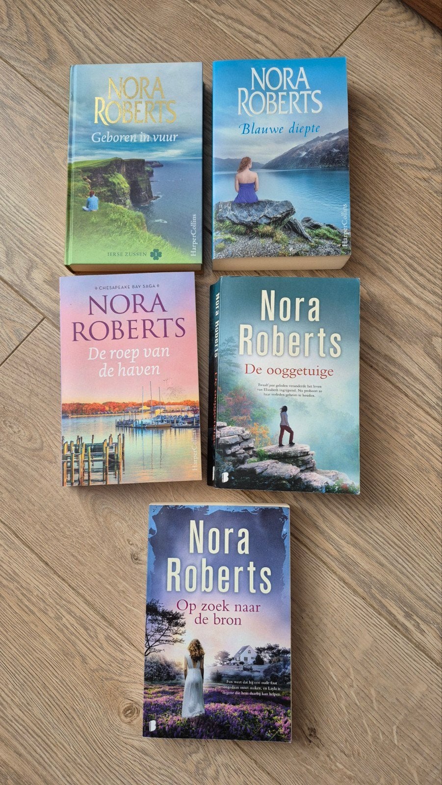 10 Nora Roberts boeken - Diverse titels, Ophalen of Verzenden