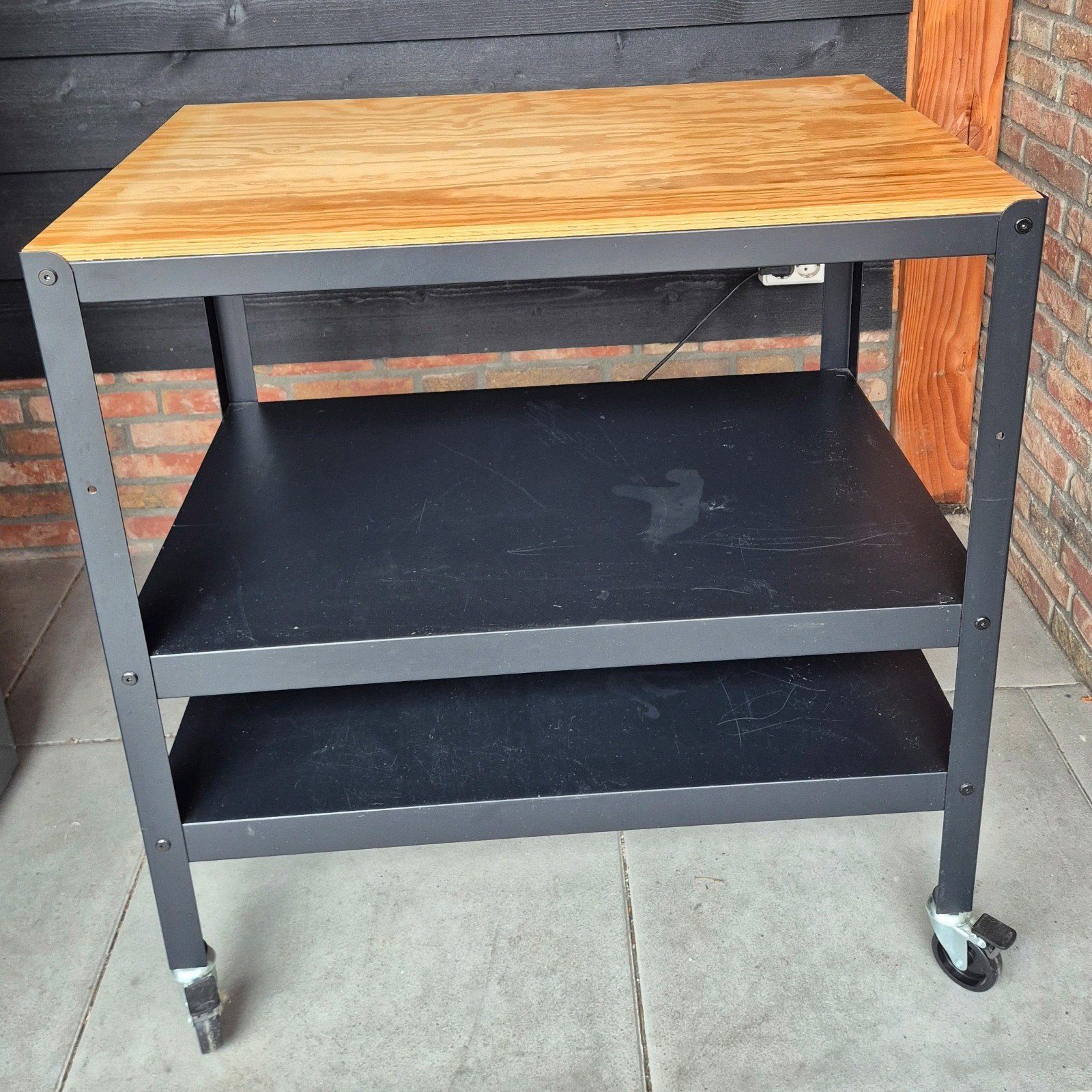 IKEA Bror roltafel met afgelakt blad, Ophalen, Gebruikt