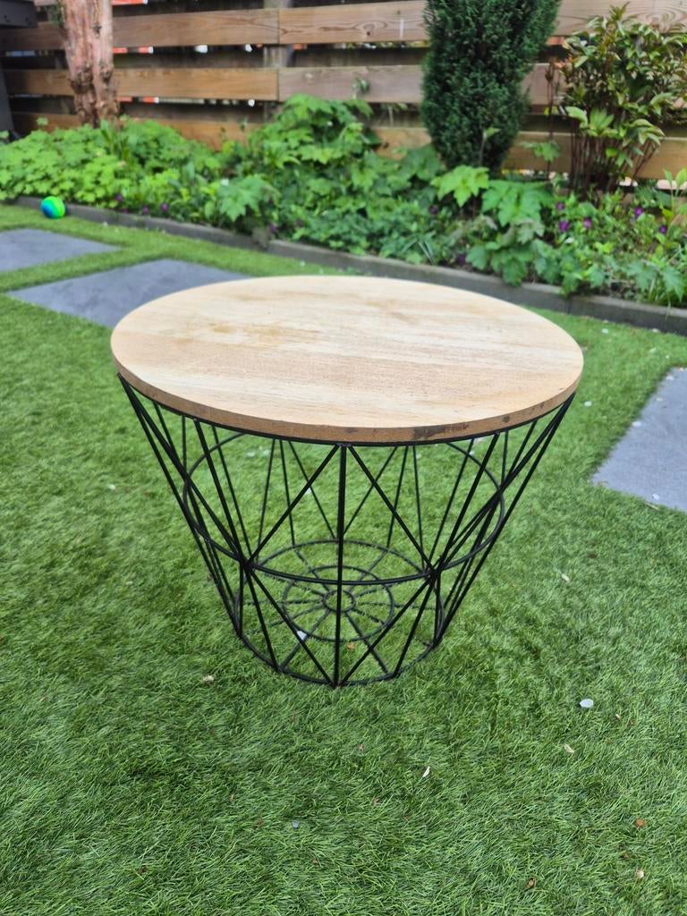 Draadstaal bijzettafeltje met houten blad., Huis en Inrichting, Tafels | Bijzettafels, Ophalen, Rond, Minder dan 55 cm, Minder dan 45 cm