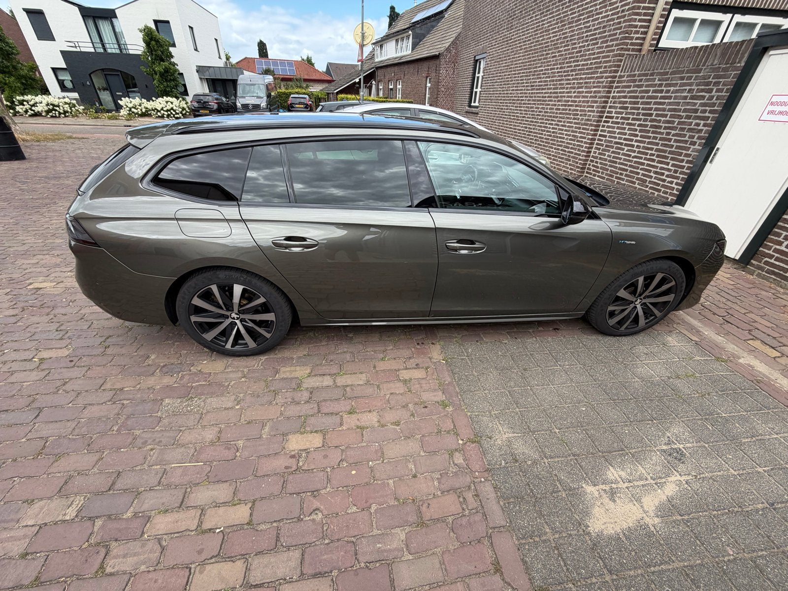Peugeot 508 1.6 Plug-in Hybrid 225pk E-eat8 2021 Grijs, Auto's, Peugeot, Particulier, Achteruitrijcamera, Adaptieve lichten, Adaptive Cruise Control