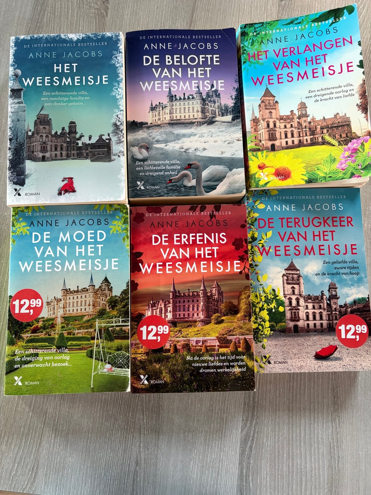 Het Weesmeisje Serie - Anne Jacobs (6 boeken), Ophalen of Verzenden, Gelezen
