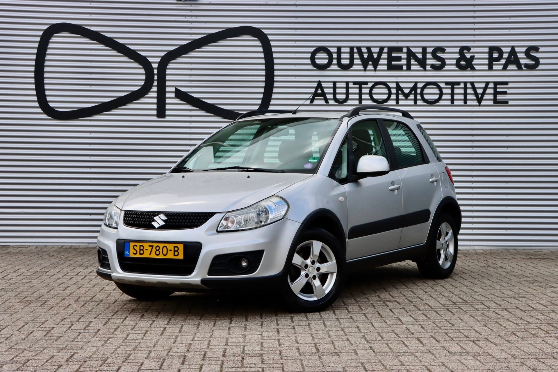 Suzuki SX4 1.6 Exclusive | AIRCO | TREKHAAK, Euro 5, 15 km/l, Gebruikt, 4 cilinders