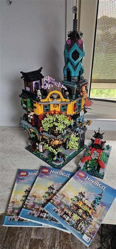 LEGO NINJAGO City Gardens (71741) | Compleet incl. boekjes