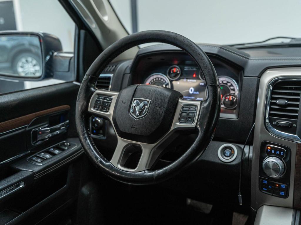 Dodge Ram 1500 4X4 5.7 V8 4x4 Quad Cab 6'4 Laramie, Auto's, Dodge, Automaat, Gebruikt, 5654 cc, 4 stoelen