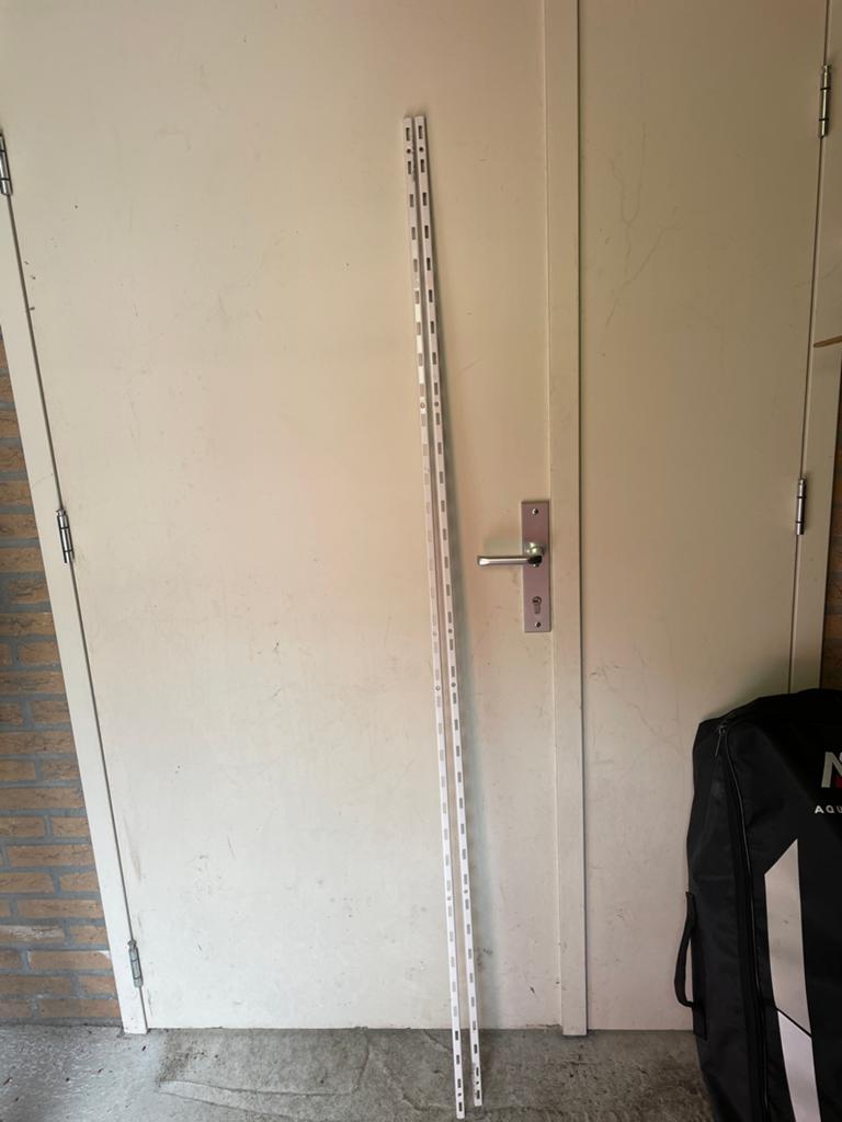 Wandplank rails, Ophalen, Zo goed als nieuw