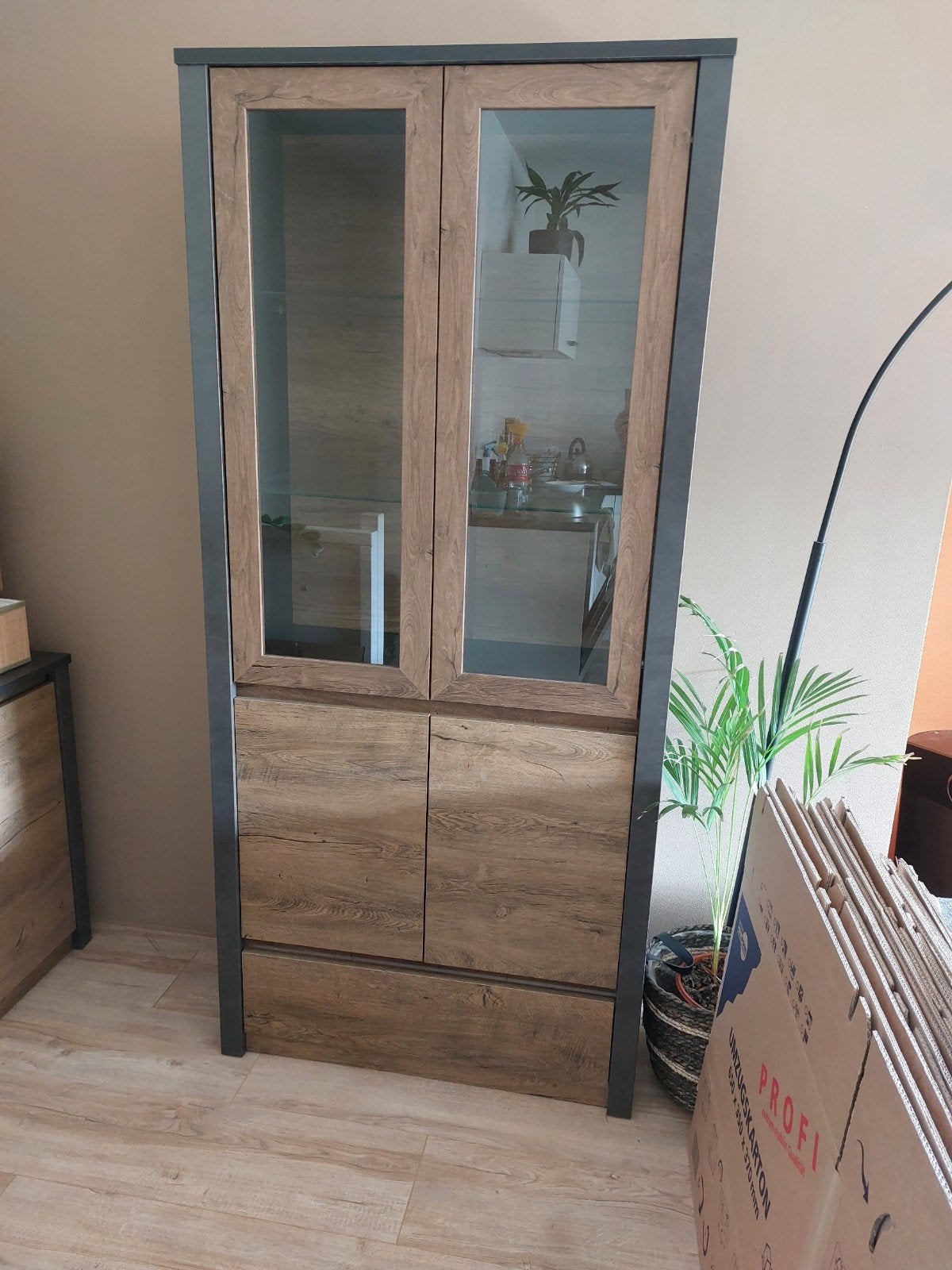 Meubella Meubelset: Dressoir, TV-meubel, Vitrinekast, Huis en Inrichting, Kasten | Dressoirs, Ophalen, Gebruikt, 150 tot 200 cm