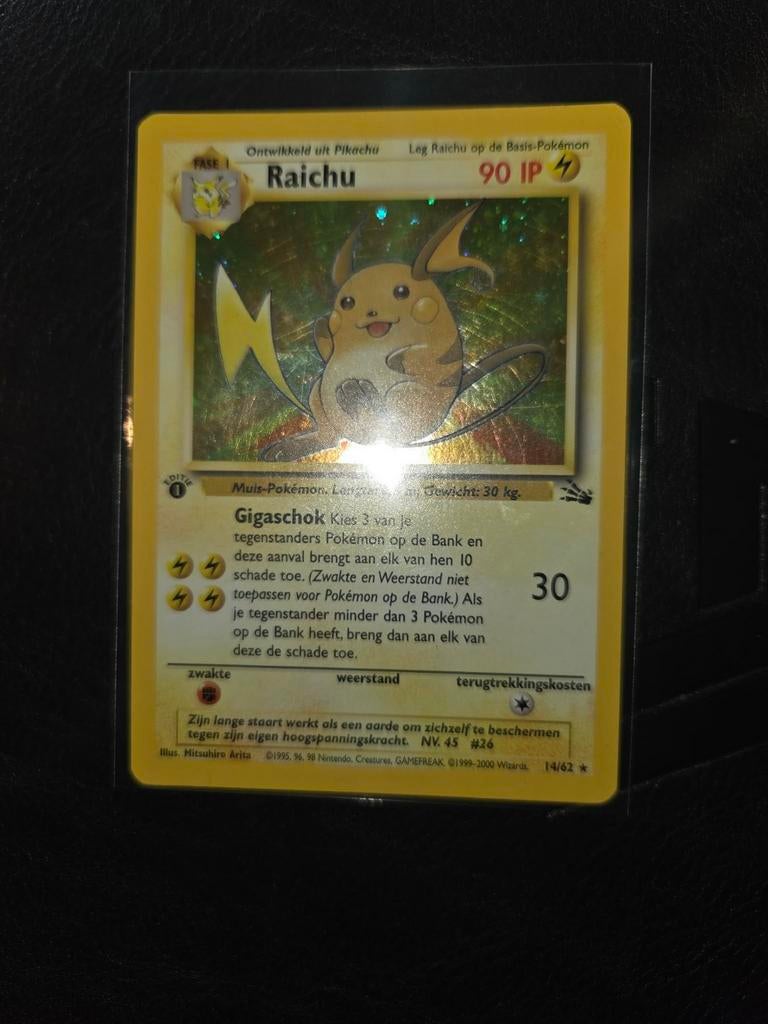 Pokémon Pikachu 1st Edition, Ophalen of Verzenden, Zo goed als nieuw, Losse kaart, Foil