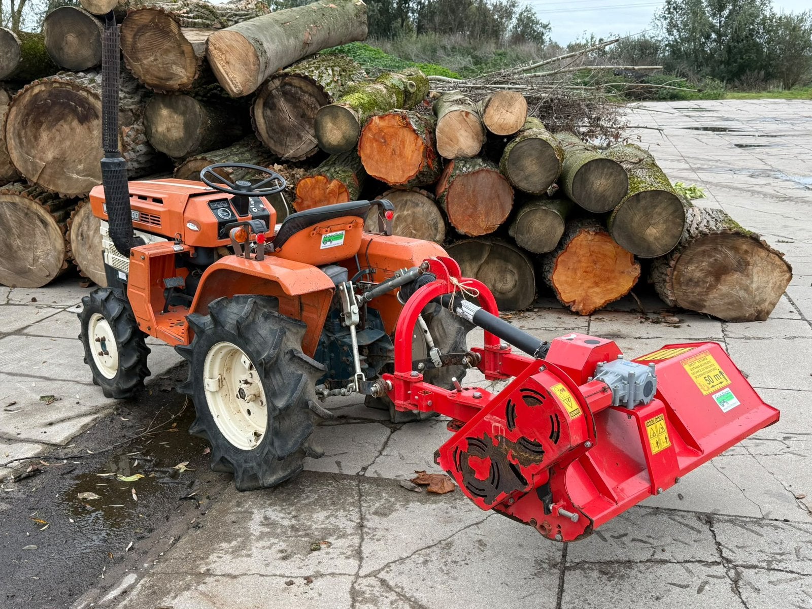 Kubota B1400 mini tractor - 557 uur! Met klepelmaaier, Overige merken, Gebruikt, Tot 2500, Ophalen of Verzenden