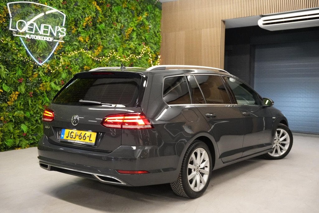 Volkswagen Golf Variant 1.5 TSI Highline DSG / LED / Camera, Auto's, Volkswagen, Alcantara, Bedrijf, 690 kg, Golf Variant