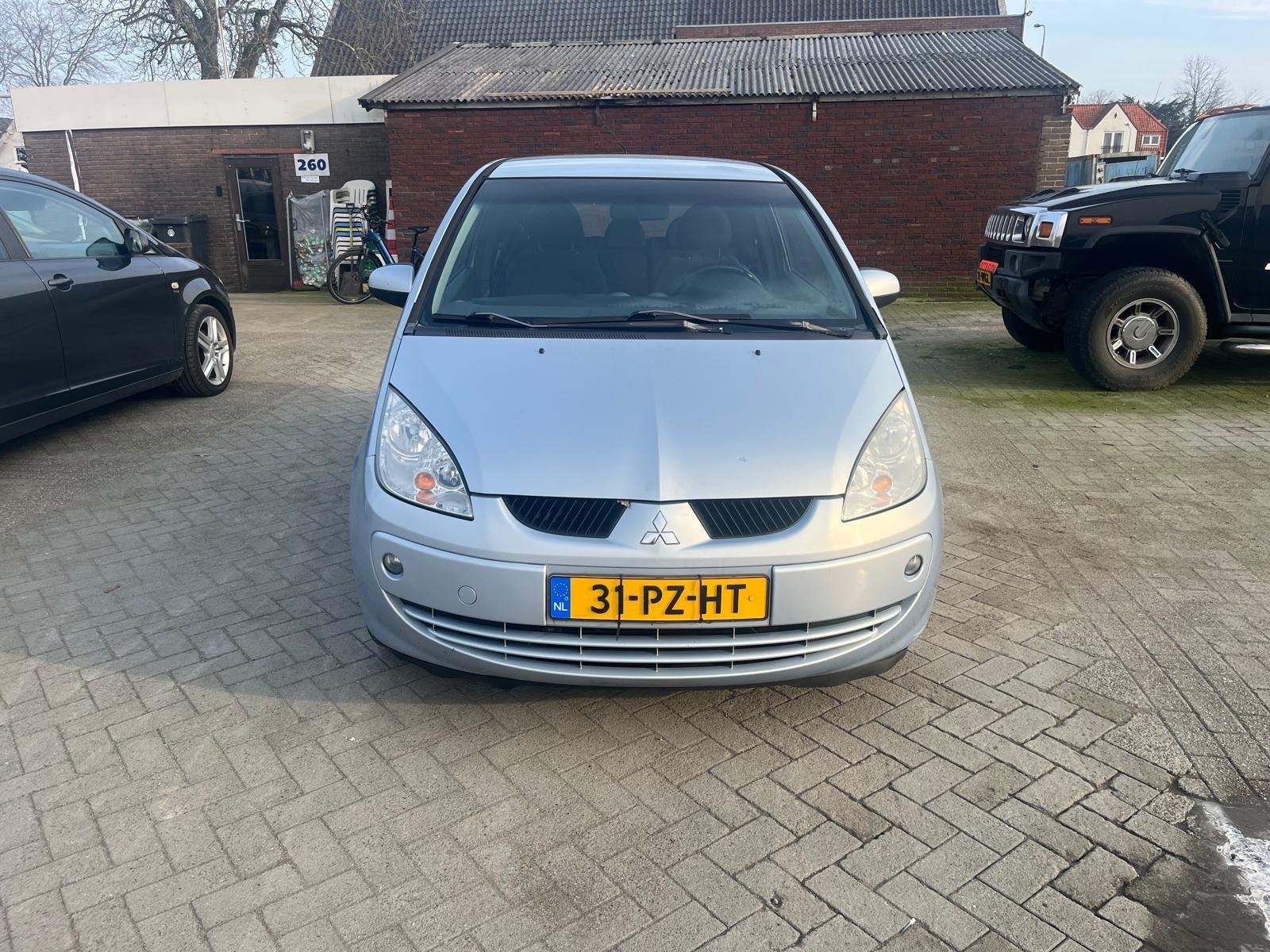 Mitsubishi Colt 1.3 Invite+ airco lm velg cv elec ramen, Voorwielaandrijving, Stof, Gebruikt, 4 cilinders