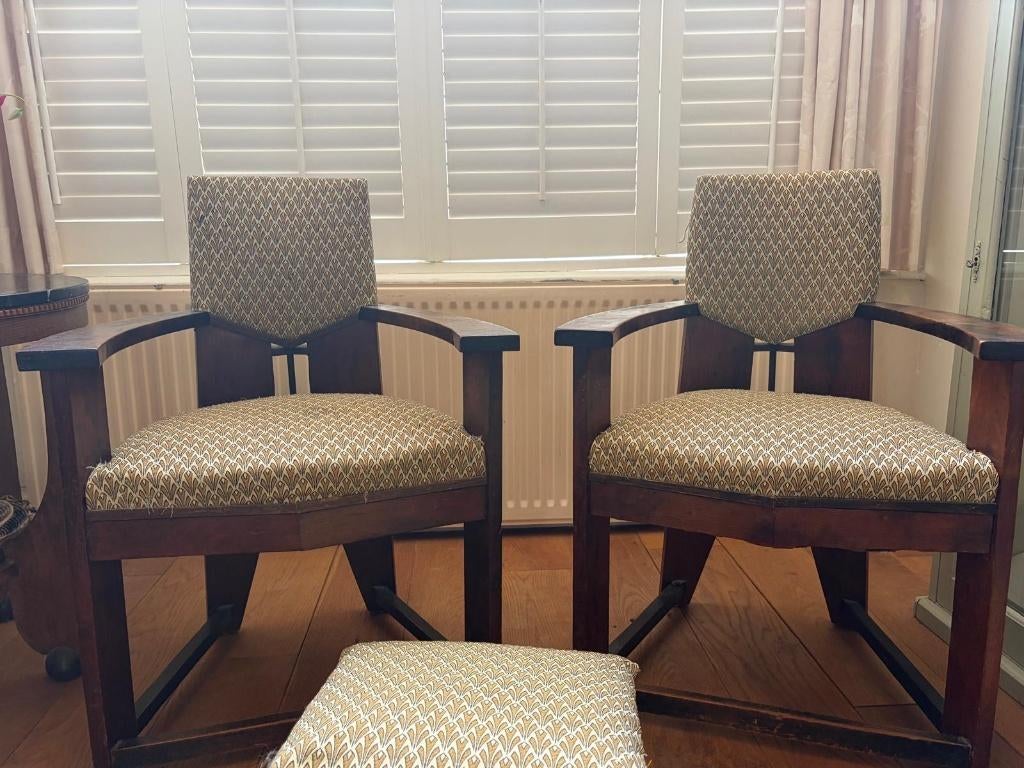 Bijzondere Amsterdamse School fauteuils, Ophalen
