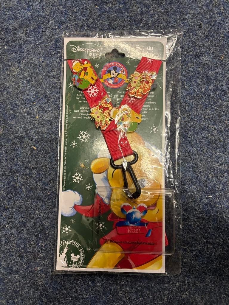 Disney Pin Trading Lanyard Winnie de Poeh Kerst, Ophalen of Verzenden, Winnie de Poeh of vrienden, Nieuw, Overige typen