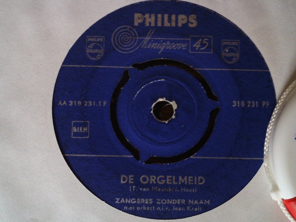 Zangeres Zonder Naam - De Orgelmeid   15s, 7 inch, Ophalen of Verzenden, Zo goed als nieuw, Beschermende buitenhoes