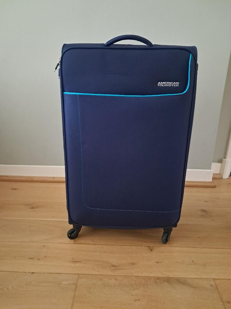 Koffer American Tourister, Sieraden, Tassen en Uiterlijk, Ophalen, Blauw, Zo goed als nieuw, 55 tot 75 cm
