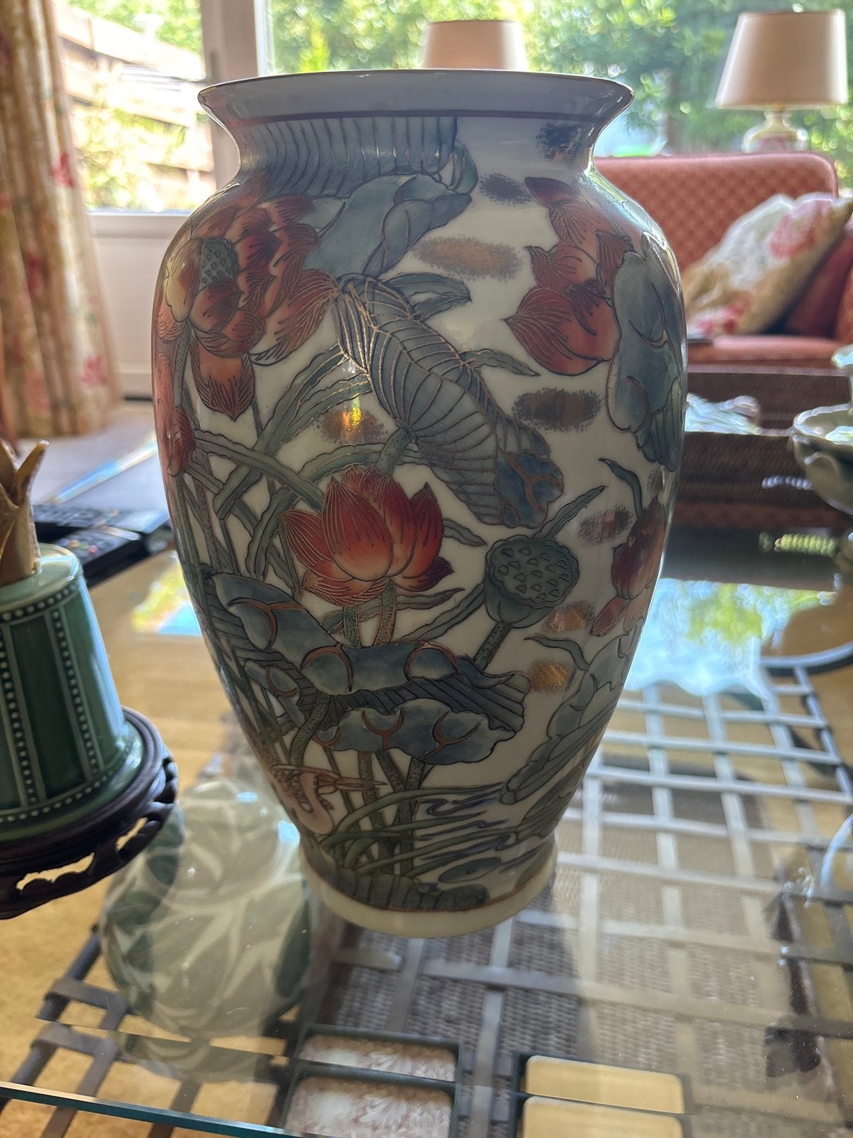 Antieke Chinese vaas met lotus- en kreeftmotief, Antiek en Kunst, Ophalen