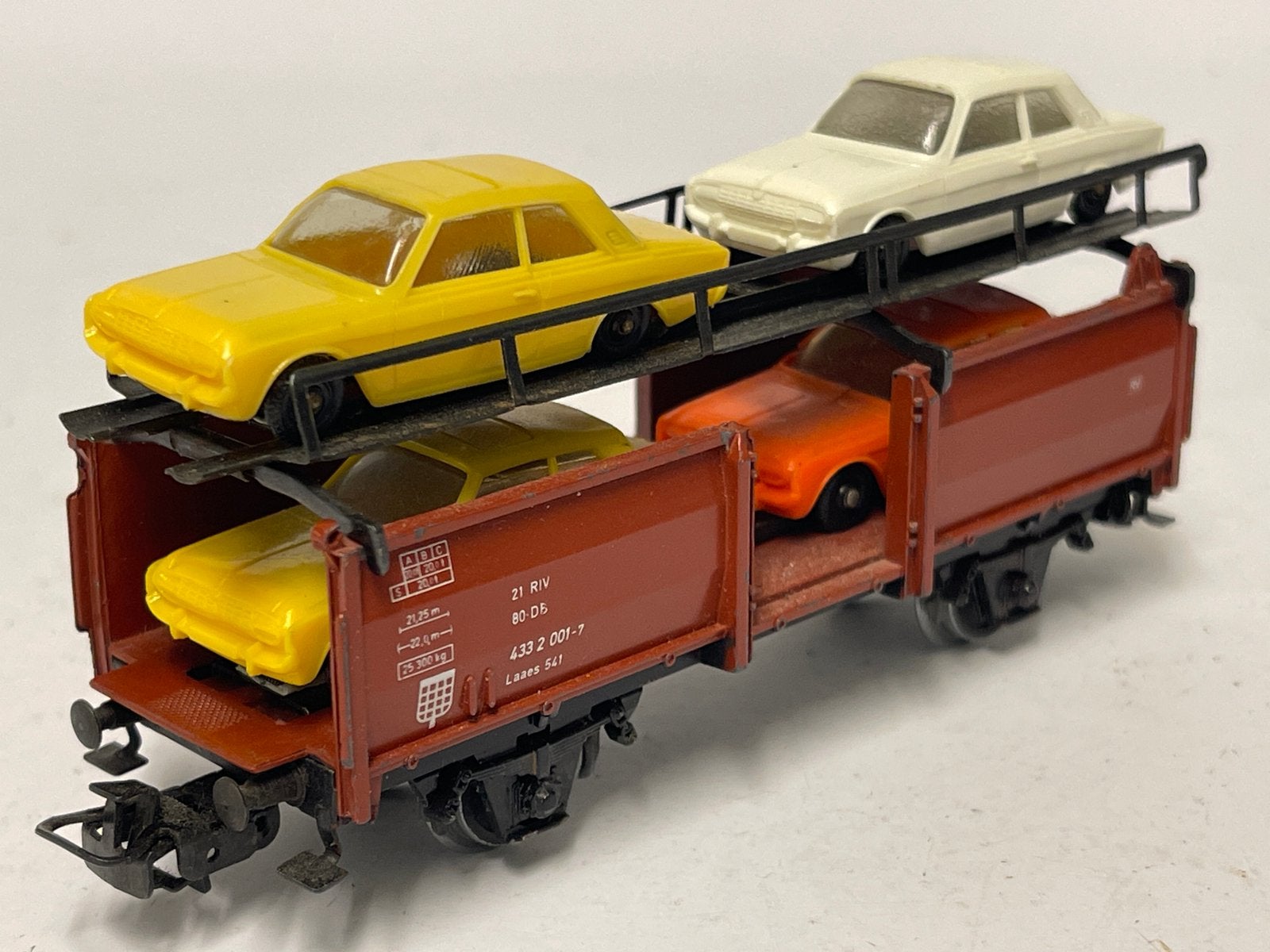 * NIEUWSTAAT * Märklin 4613 * AUTOTRANSPORTER 4 AUTO'S * 3 *, Wisselstroom, Wagon, Ophalen of Verzenden, Zo goed als nieuw