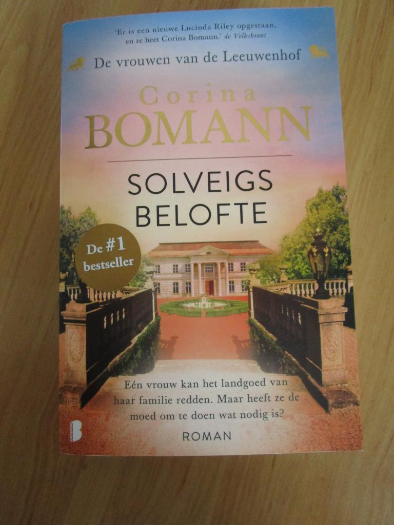 Corina Bomann - Solveigs belofte (vrouwen vd leeuwenhof), Ophalen of Verzenden, Zo goed als nieuw, Corina Bomann, Nederland