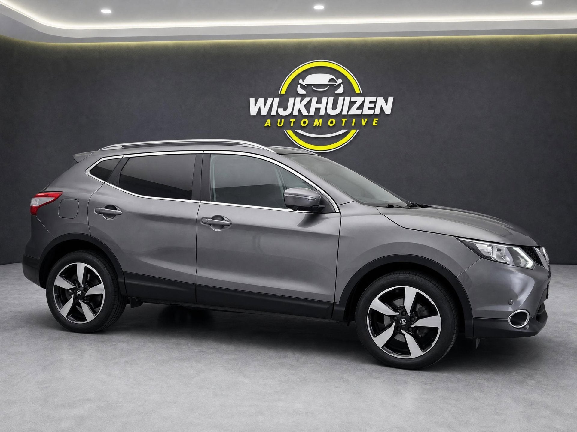 Nissan Qashqai 1.2 Connect Edition Automaat met Panorama dak, Gebruikt, 4 cilinders, 116 pk, Origineel Nederlands