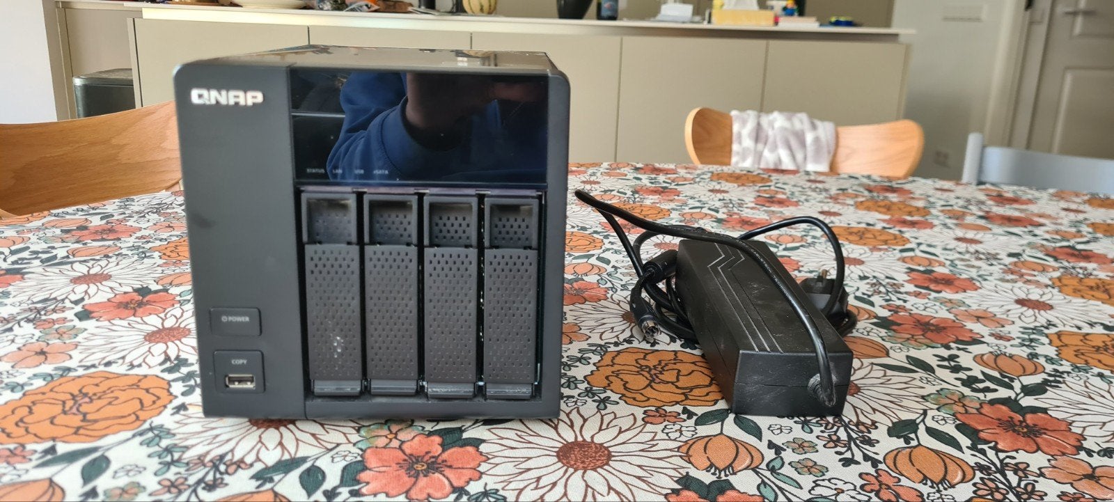 QNAP TS-412 4 bay/drives NAS, Computers en Software, Ophalen of Verzenden, Zo goed als nieuw