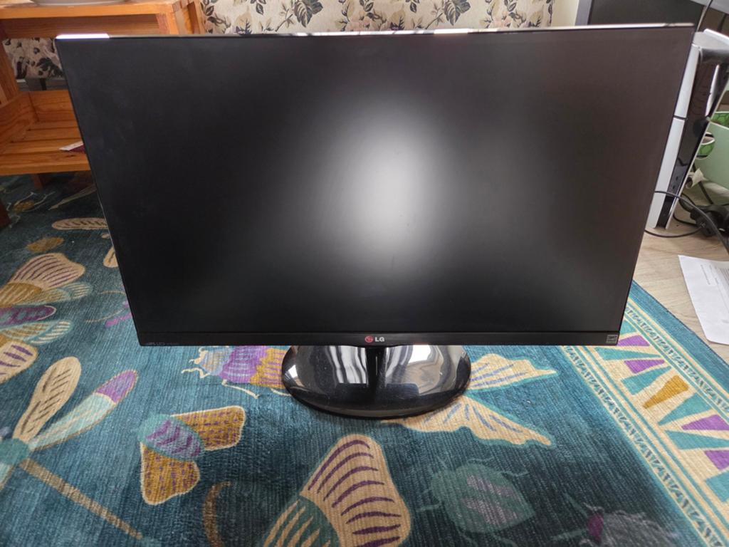 LG monitor 28 inch, Ophalen, Full HD, 60 Hz of minder, IPS