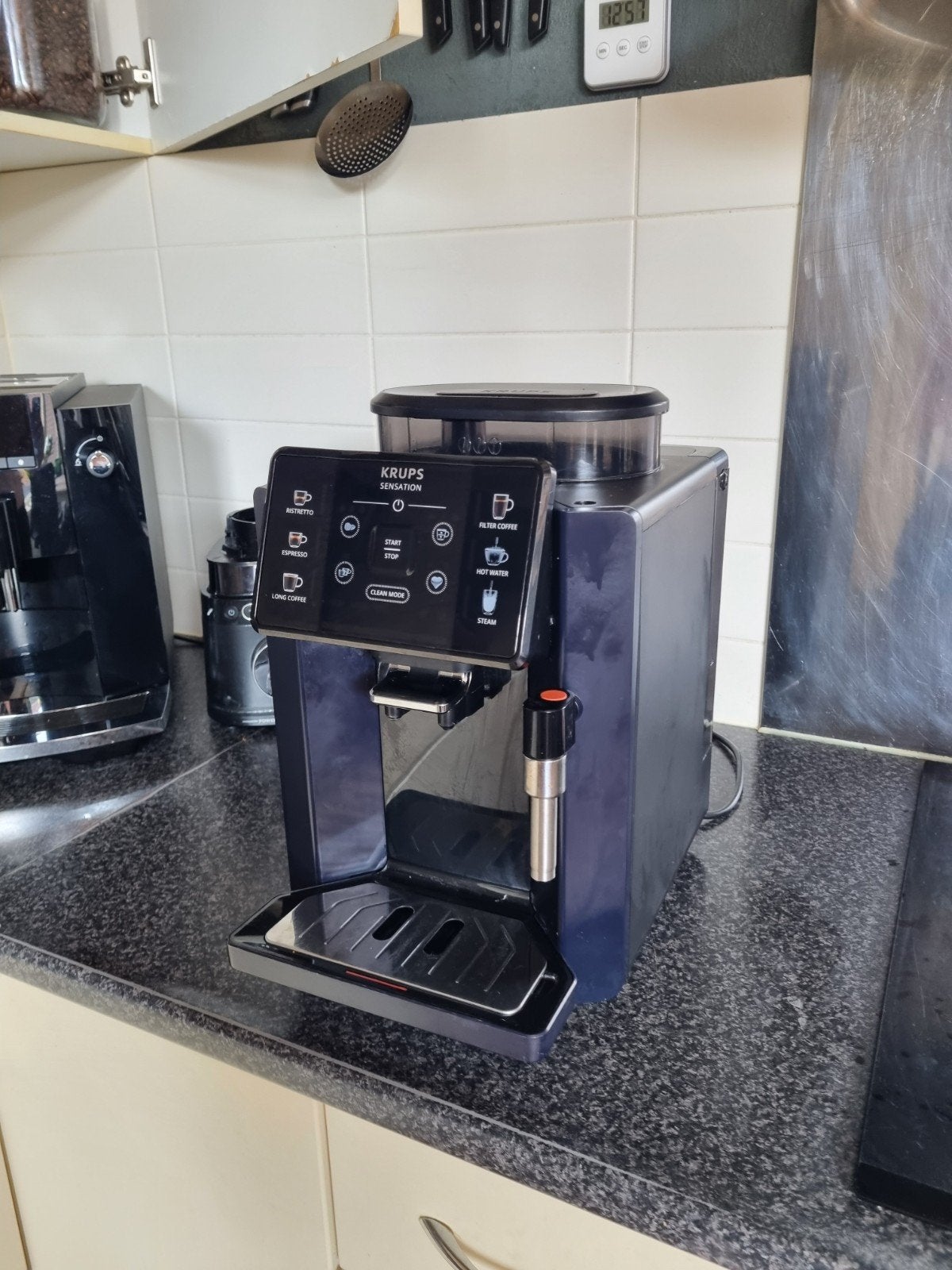 Krups Koffiezetapparaat Ea910b, Stoompijpje, Espresso apparaat, Zo goed als nieuw, 4 tot 10 kopjes