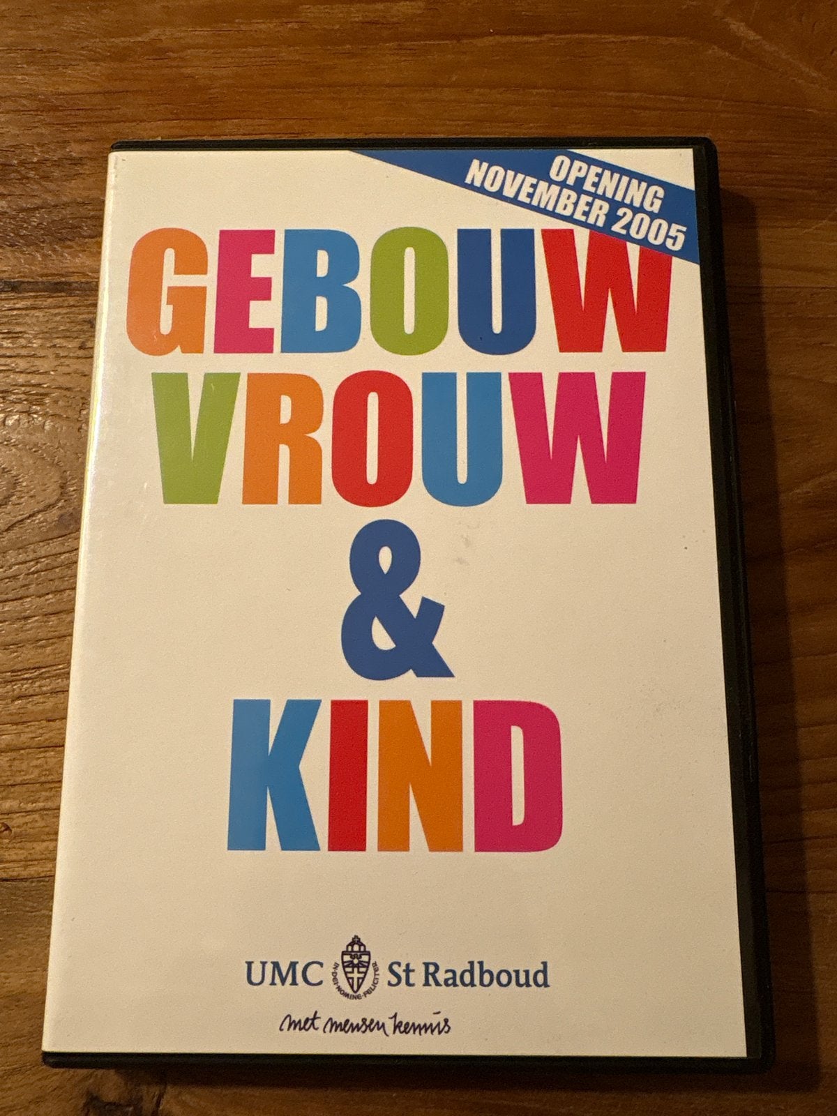 UMC St Radboud Gebouw Vrouw & Kind DVD - Opening 2005, Alle leeftijden, Ophalen of Verzenden, Gebruikt, Nederlands