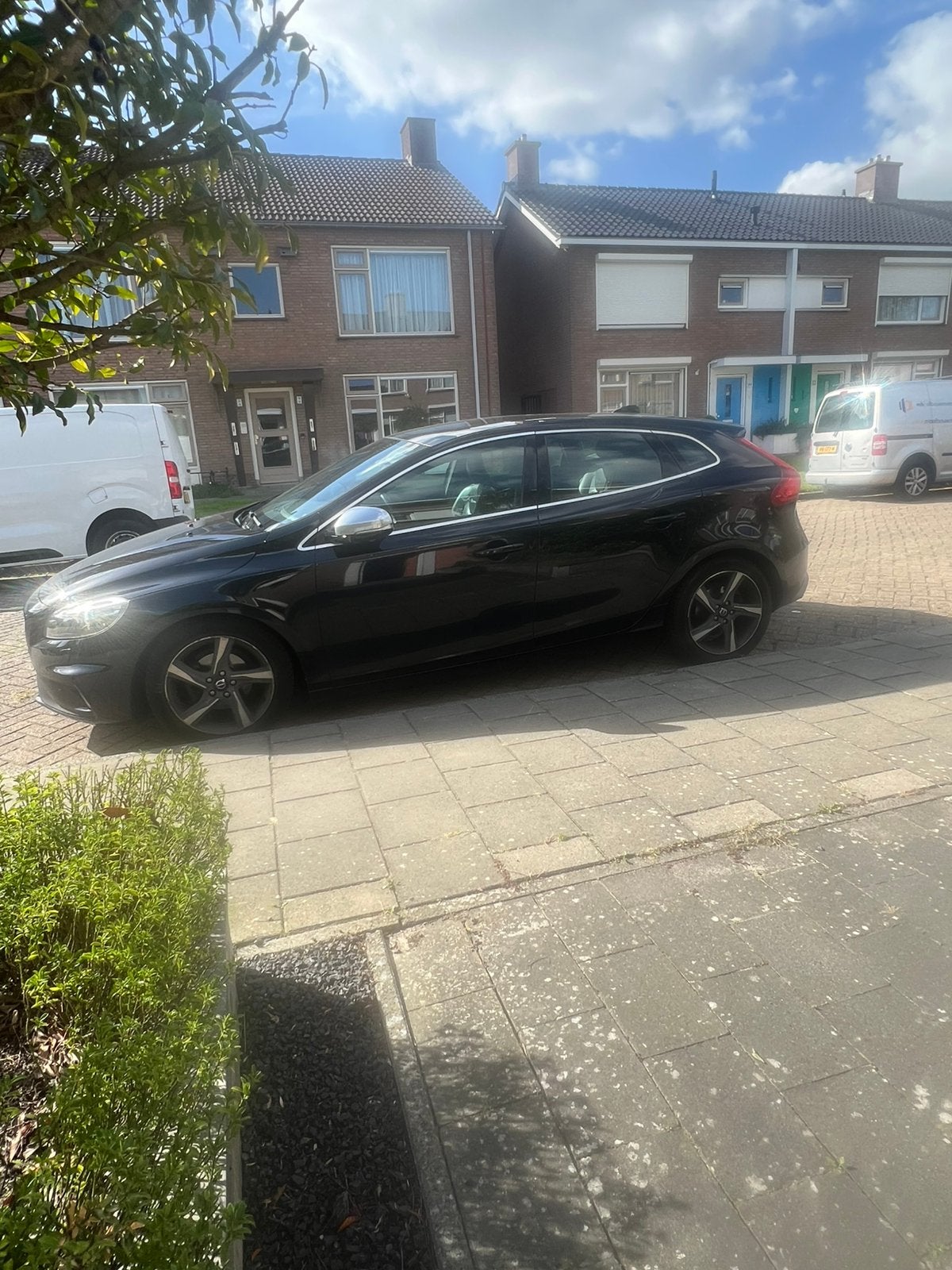 Volvo V40 1.6 D2 R-design 2013 Zwart, Auto's, Zwart, 4 cilinders, Adaptive Cruise Control, Zwart