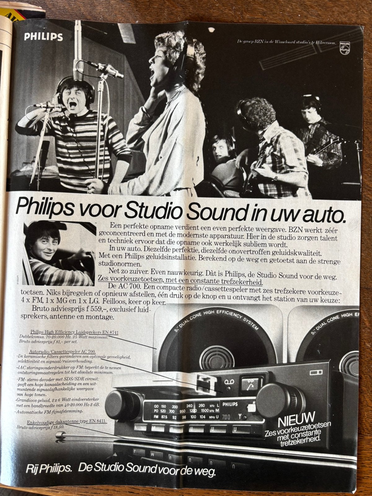 BZN maakt reclame voor Philips in Voetbal International 1981, Ophalen of Verzenden, Zo goed als nieuw, Boek, Tijdschrift of Artikel