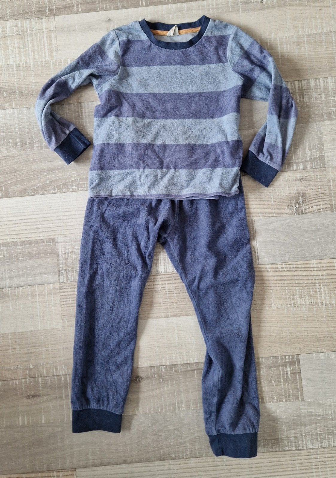 Comfortabele gestreepte pyjama set maat 110-116, Hema, Ophalen of Verzenden, Gedragen, Maat 34 (XS) of kleiner