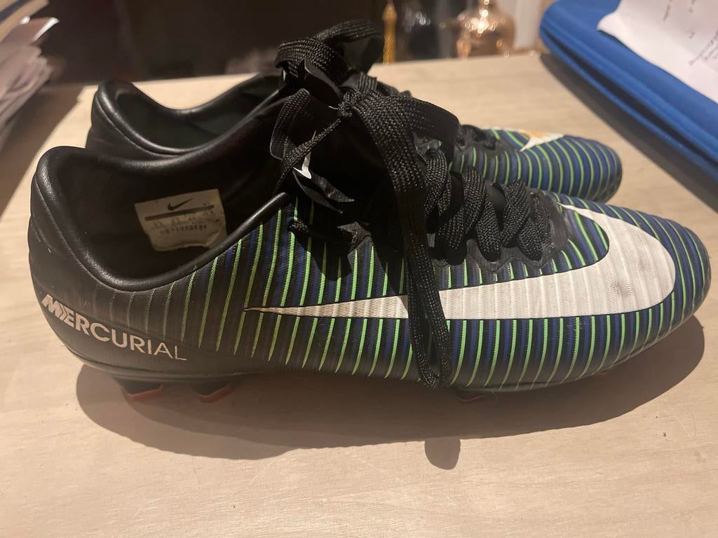 Nike Mercurial Vapor ACC maat 43, Sport en Fitness, Voetbal, Ophalen of Verzenden, Gebruikt, Schoenen