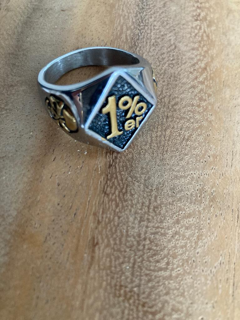 Biker ring, Sieraden, Tassen en Uiterlijk, Ringen, Ophalen, 20 of groter, IJzer of Staal, Heer