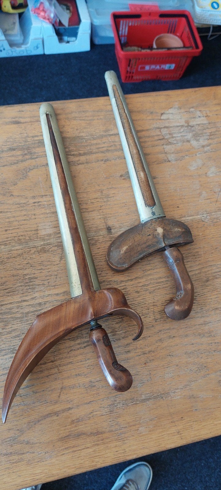 Set van 2 antieke Indonesische Krissen, Antiek en Kunst, Antiek | Overige Antiek, Ophalen