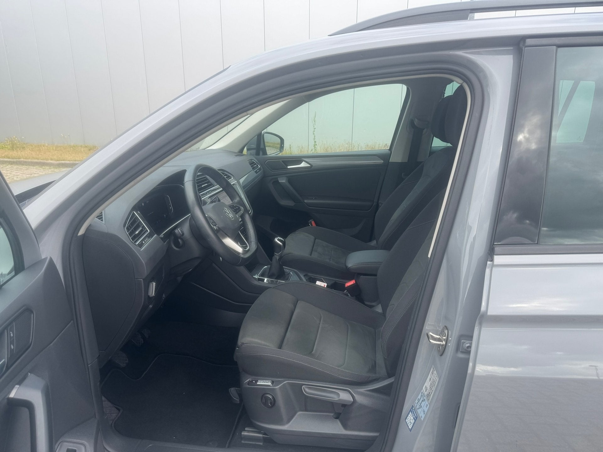 Volkswagen Tiguan 1.5 TSI Life , Achteruitrijcamera, Stoel e, Voorwielaandrijving, Euro 6, 4 cilinders, Origineel Nederlands