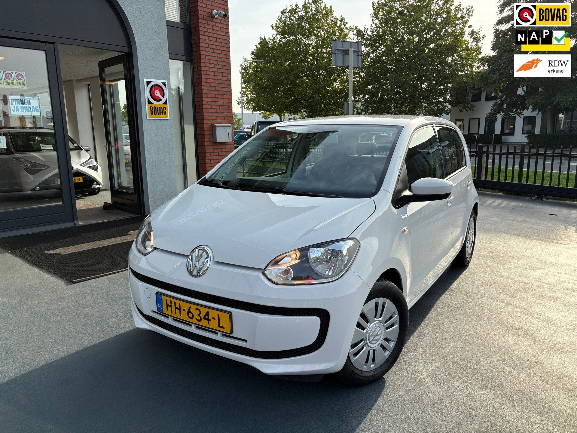 Volkswagen Up! 1.0 move up! BlueMotion AIRCO, Auto's, Voorwielaandrijving, Dealer onderhouden, Gebruikt, 840 kg