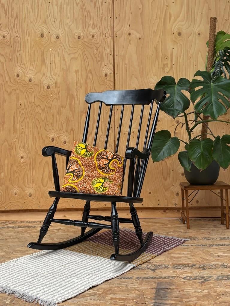 Vintage schommelstoel *Emma*, Antiek en Kunst, Antiek | Meubels | Stoelen en Banken, Ophalen