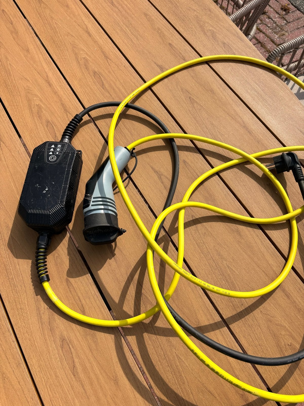 Originele Volkswagen thuislader (mode 2), Ophalen, Gebruikt, Laadkabel