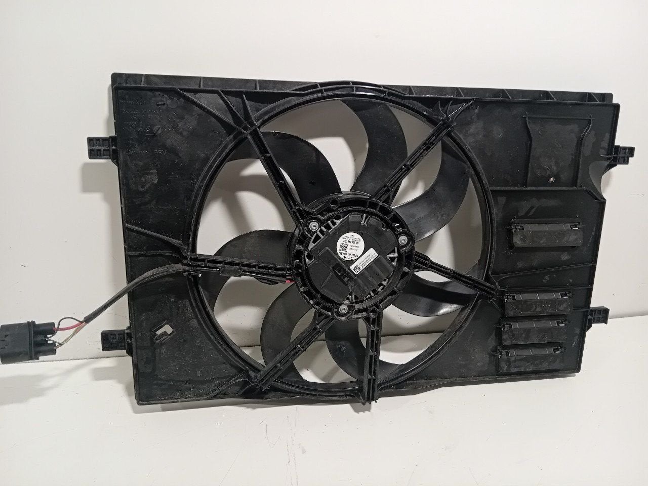 Koelventilator Audi A3, Onderdelen@venauto.nl, Van der Ven Autorecycling B.V., Gebruikt, Ettenseweg 76, 4706 PB Roosendaal, The Netherlands