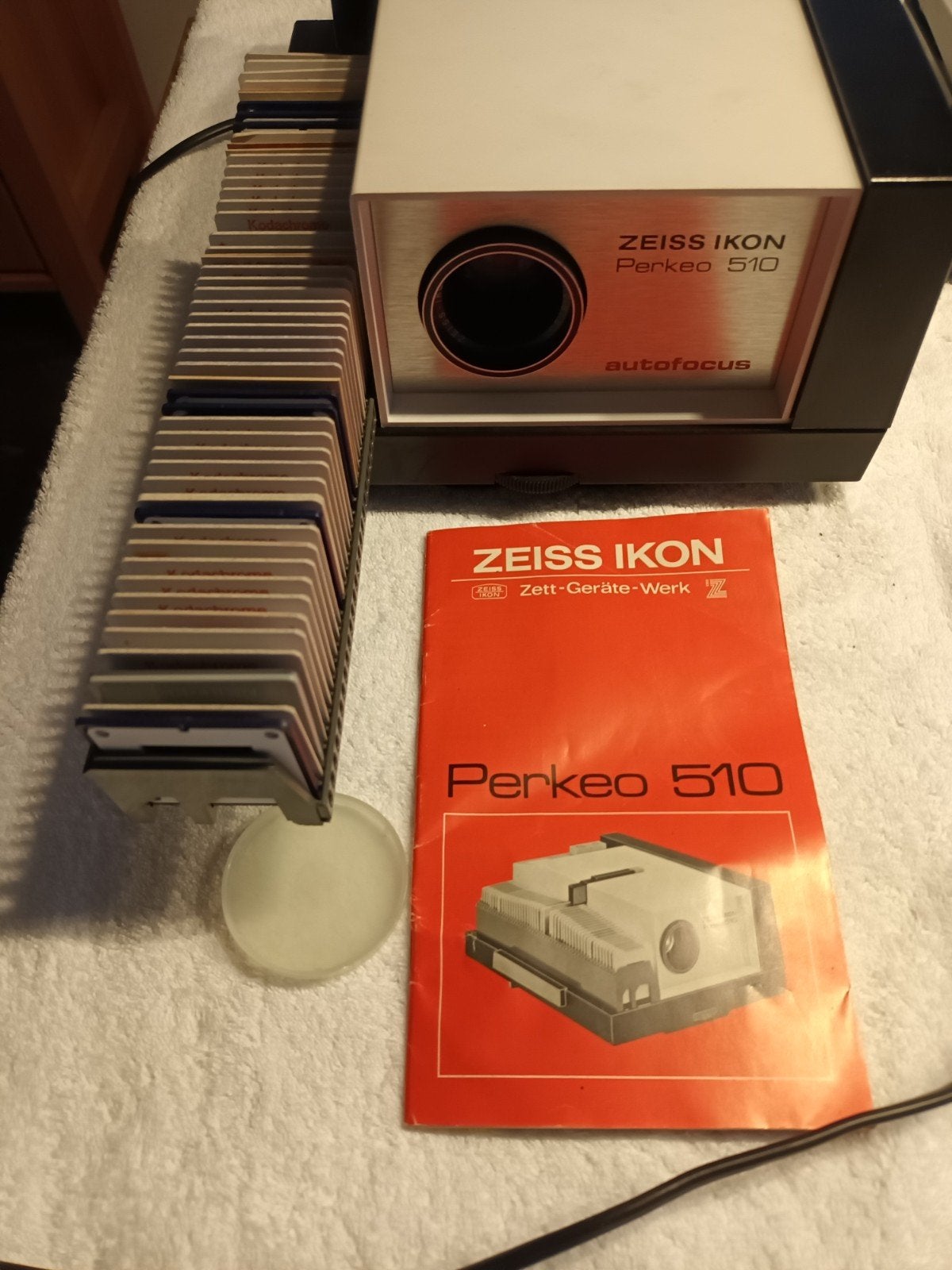 Zeiss Ikon Perkeo 510 Autofocus Diaprojector met handleiding, Ophalen of Verzenden, Gebruikt