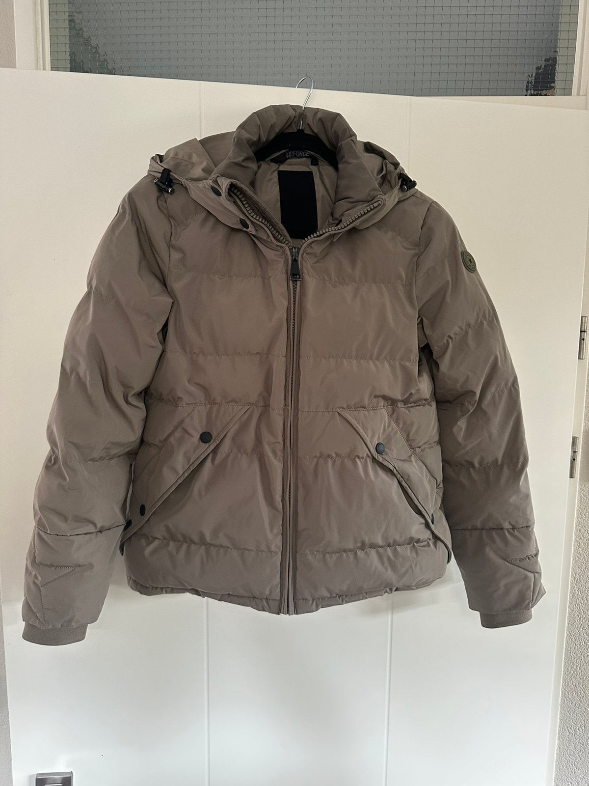 AIRFORCE  PUFFER JACKET, Kleding | Dames, Jassen | Winter, Ophalen, Zo goed als nieuw, Maat 34 (XS) of kleiner, Grijs