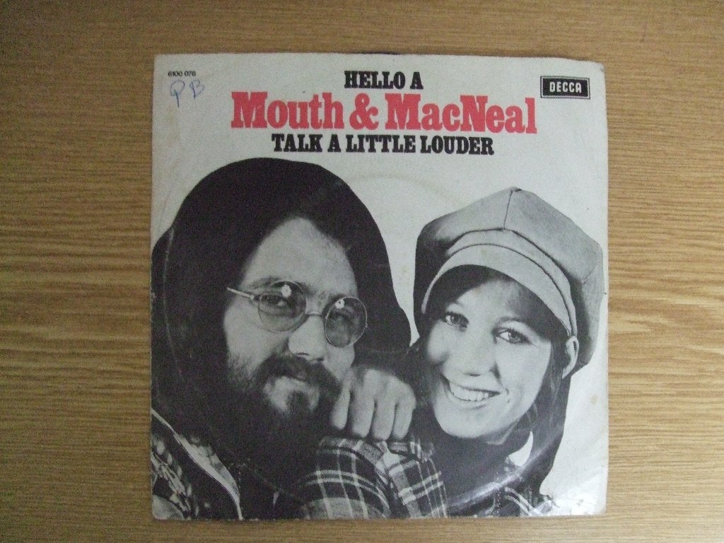 MOUTH & MACNEAL    HELLO A / TALK A LITTLE LOUDER, Cd's en Dvd's, Vinyl Singles, Zo goed als nieuw, Pop, 7 inch, Ophalen of Verzenden