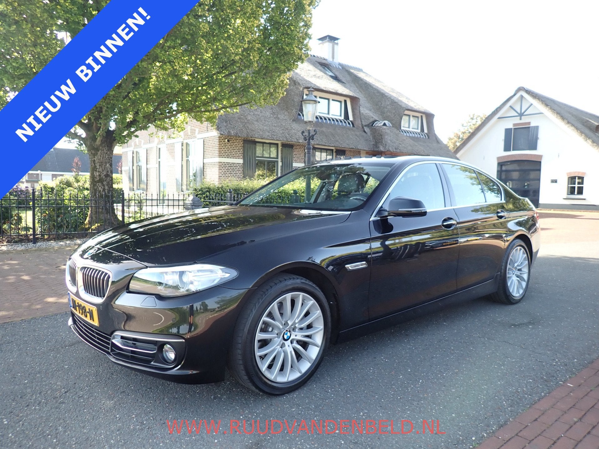 BMW 5 Serie 520i Luxury Edition ! UNIEKE KM-STAND ! CAMERA /, Automaat, Achterwielaandrijving, Gebruikt, 4 cilinders
