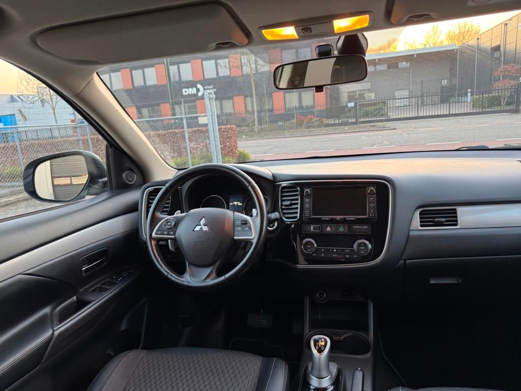 Mitsubishi Outlander 2.0 PHEV Business Edition X-Line, 4 cilinders, Vierwielaandrijving, Hybride Elektrisch/Benzine, SUV of Terreinwagen