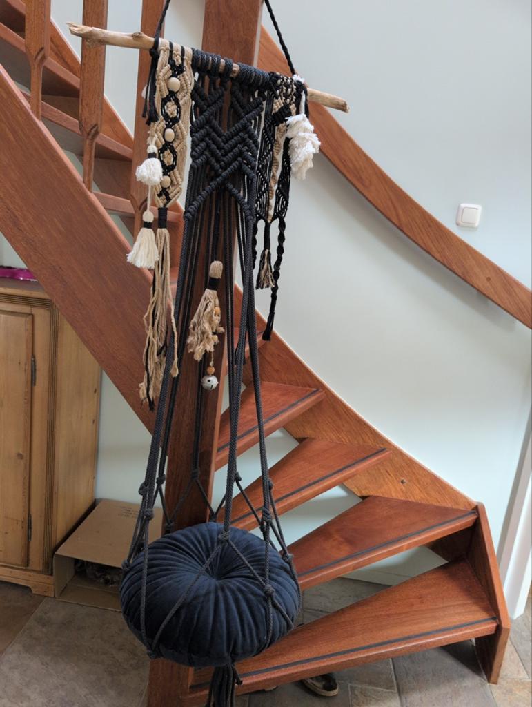 Katten hangmat, Ophalen, Nieuw