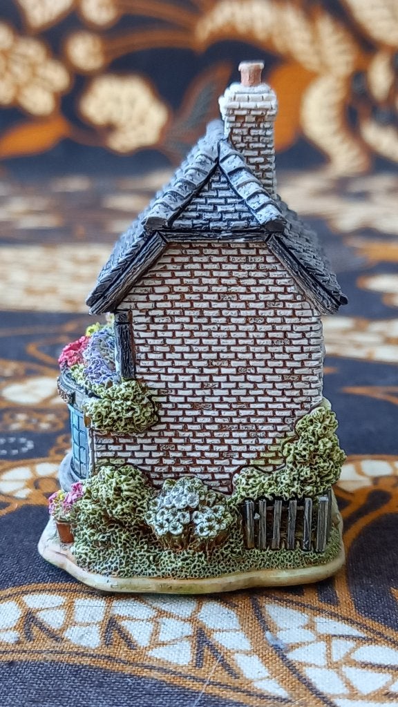 Mooi vintage Lilliput Lane huisje uit Engeland in de doos., Ophalen of Verzenden