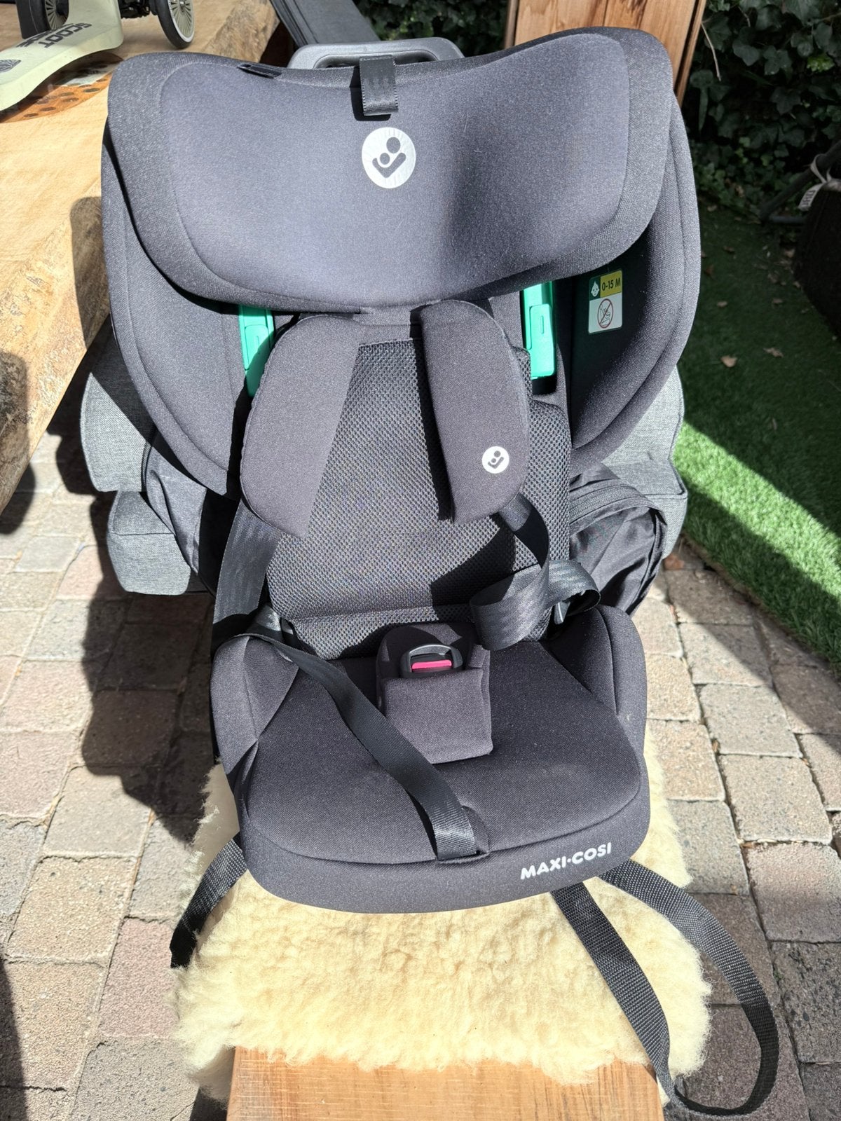 Maxi Cosi te koop in tas., Autogordel, Verstelbare rugleuning, Ophalen of Verzenden, Zo goed als nieuw