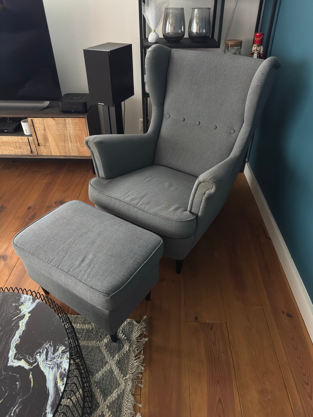 Grijze fauteuil met voetenbank, Huis en Inrichting, Ophalen, Gebruikt, Stof, 75 tot 100 cm