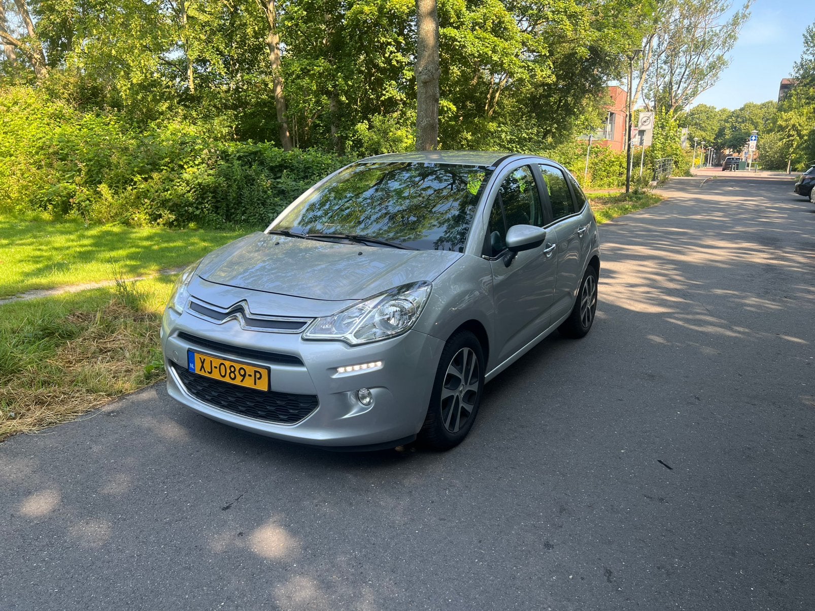 Citroën C3 1.2 Puretech S&S 82pk ETG 2017 Grijs, Auto's, 31 €/maand, 1199 cc, 23 km/l, Particulier