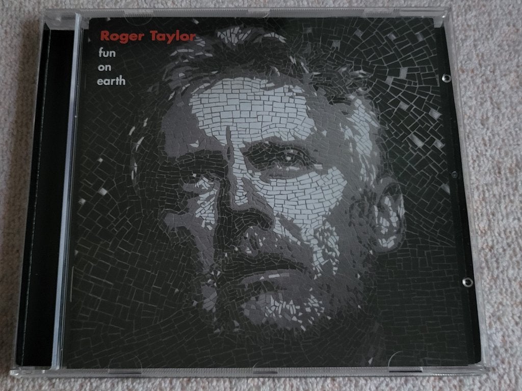 ROGER TAYLOR - Fun On Earth CD (ROCK) ZGAN QUEEN, Ophalen of Verzenden, Zo goed als nieuw, Poprock