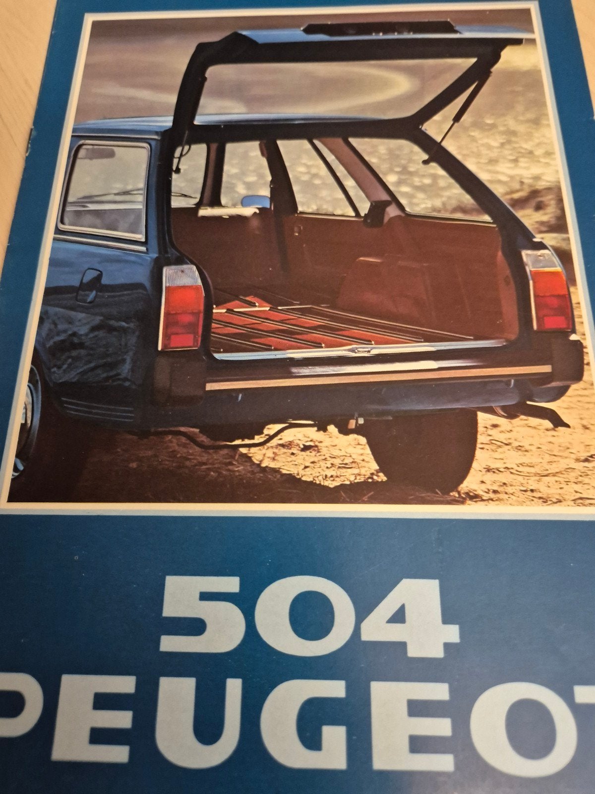 Jaren 70 Peugeot 504 folder Nederlands óók 504 Familiale 7p, Ophalen of Verzenden, Zo goed als nieuw, Peugeot