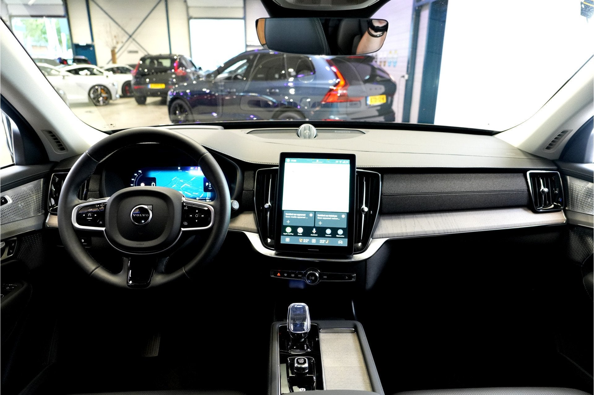 Volvo XC90 2.0 T8 AWD 335kW/456pk Aut8 Recharge Ultra Dark 7, Auto's, Dealer onderhouden, Gebruikt, Euro 6, 4 cilinders
